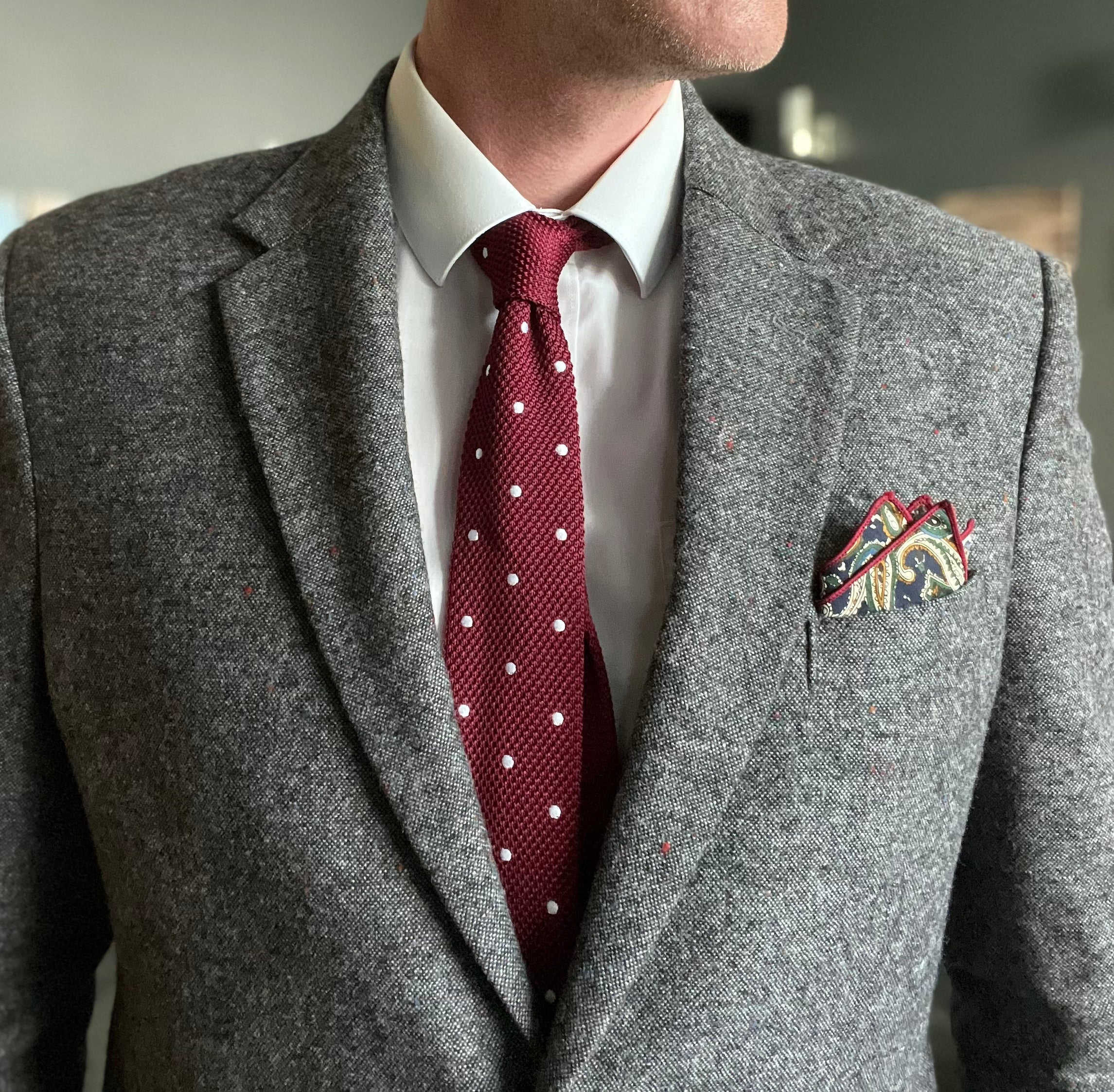 Shiraz Crimson Polka Dot Knit Tie